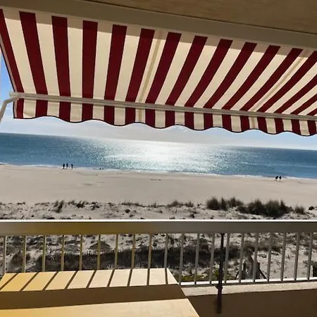 Sur La Plage Avec Vue Plongeante Sur La Mer Marseillan  Exterior foto
