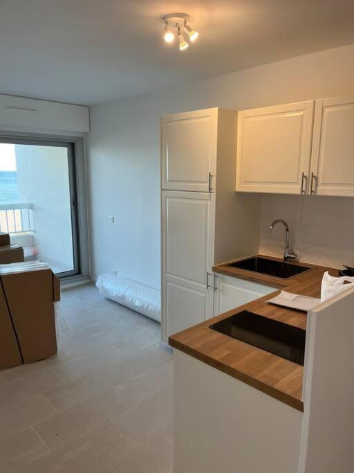 Sur La Avec Vue Plongeante Sur La Apartment Marseillan (Herault)